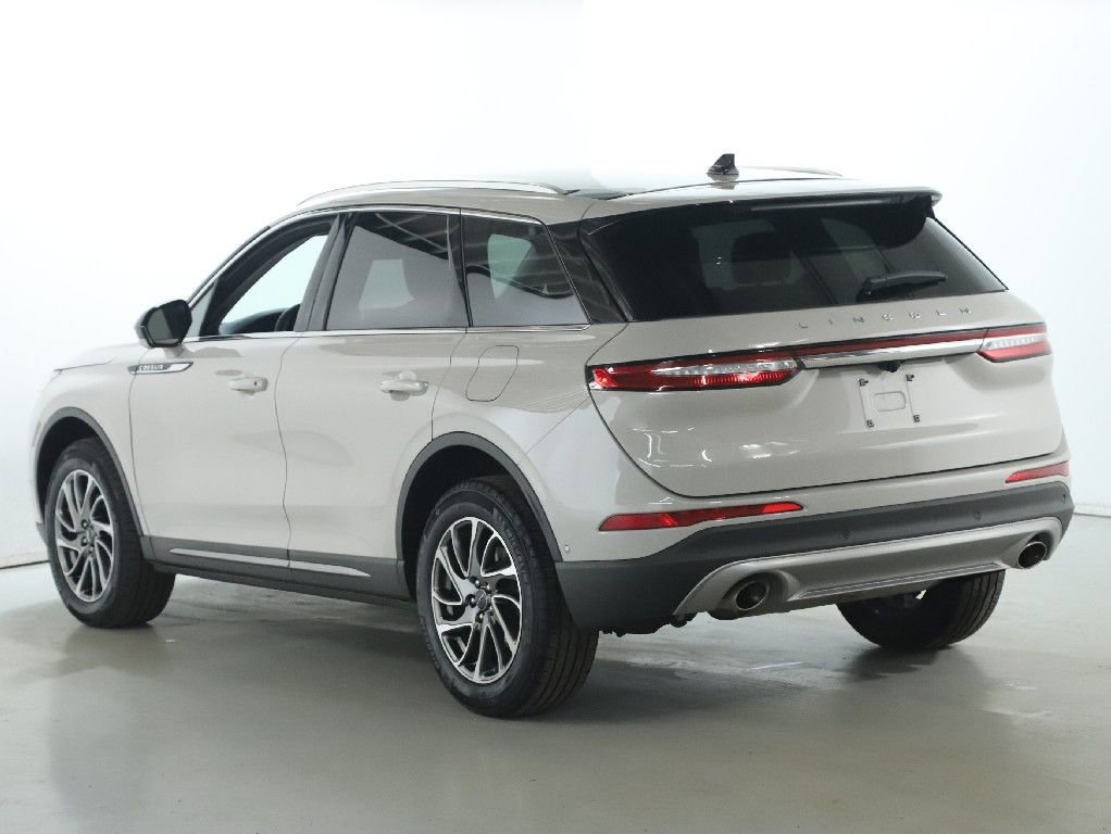 Used 2022 Lincoln Corsair AWD w/ Equipment Group 101A image 38