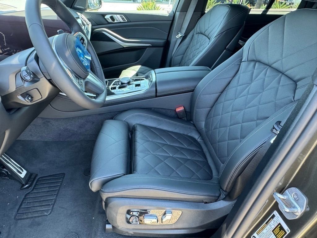 Used 2026 BMW X5 sDrive40i w/ M Sport Package image 19