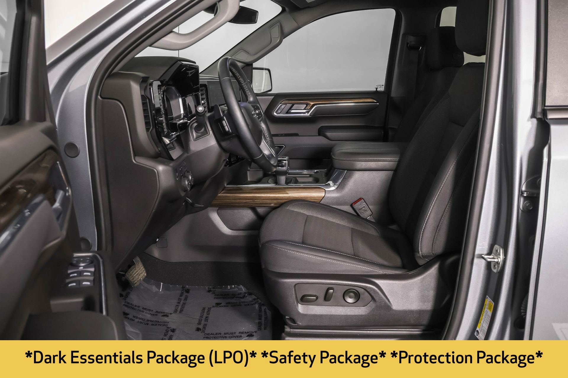 Used 2025 Chevrolet Silverado 1500 LT Trail Boss w/ Convenience Package II image 7