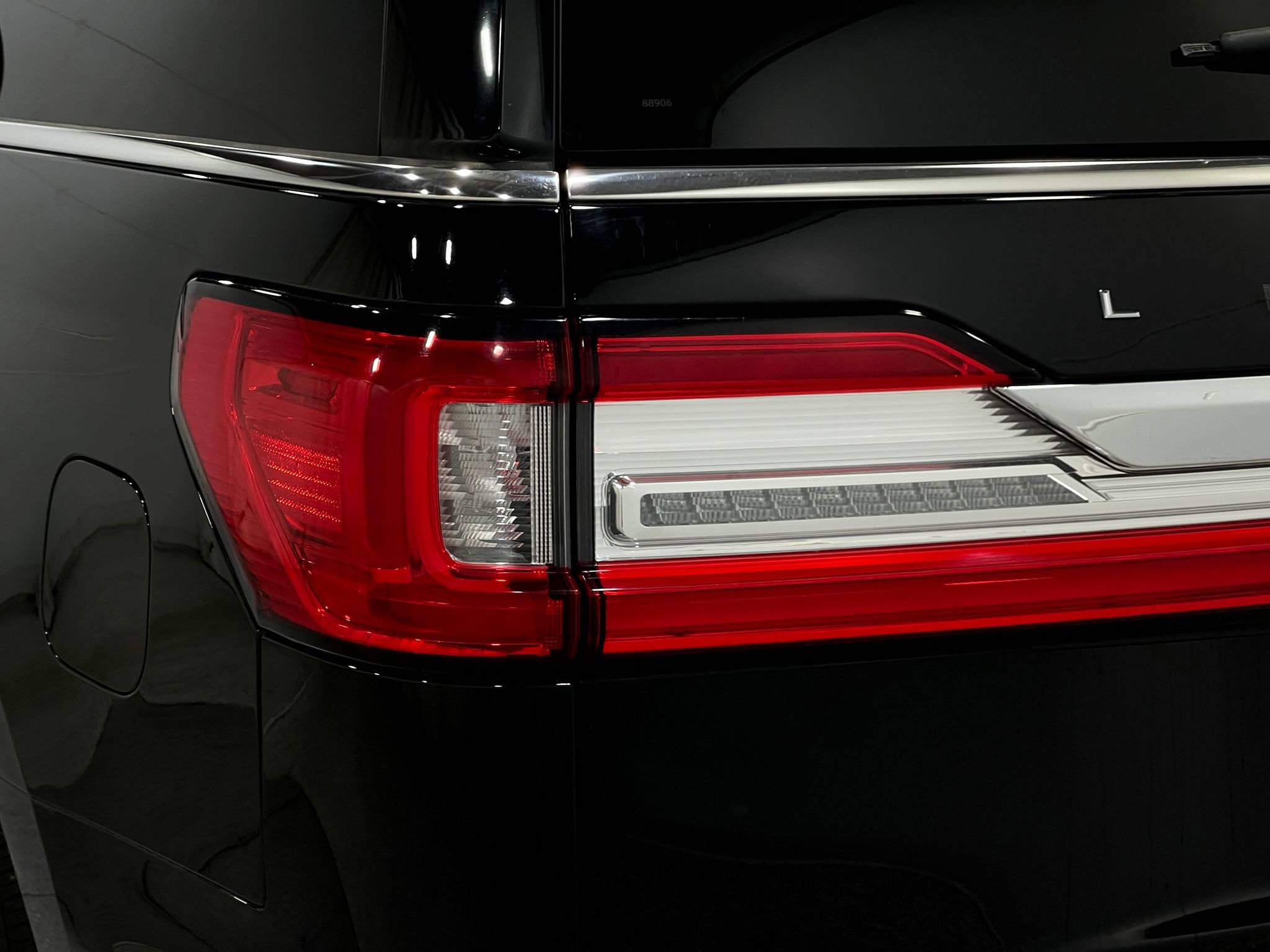 Used 2019 Lincoln Navigator Reserve AWD/4WD image 36