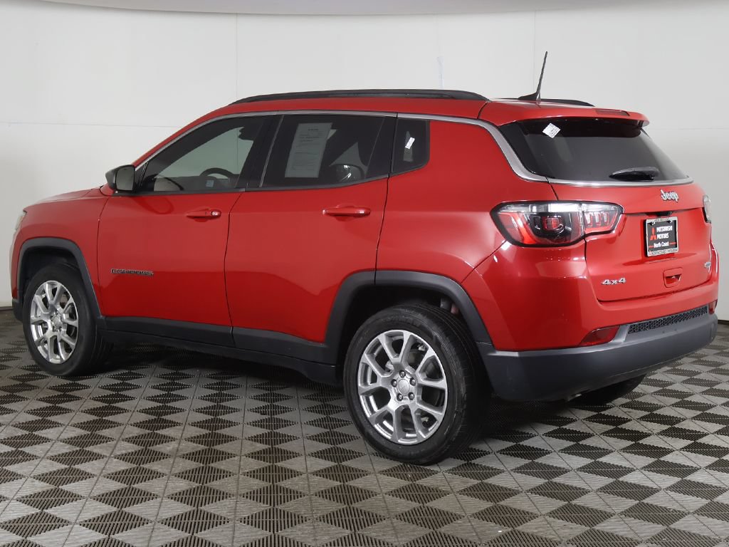 Used 2023 Jeep Compass Latitude AWD/4WD image 7