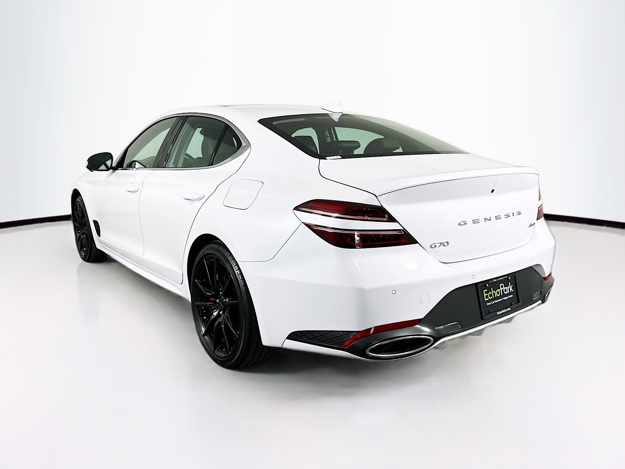 Used 2026 Genesis G70 2.5T Prestige image 5