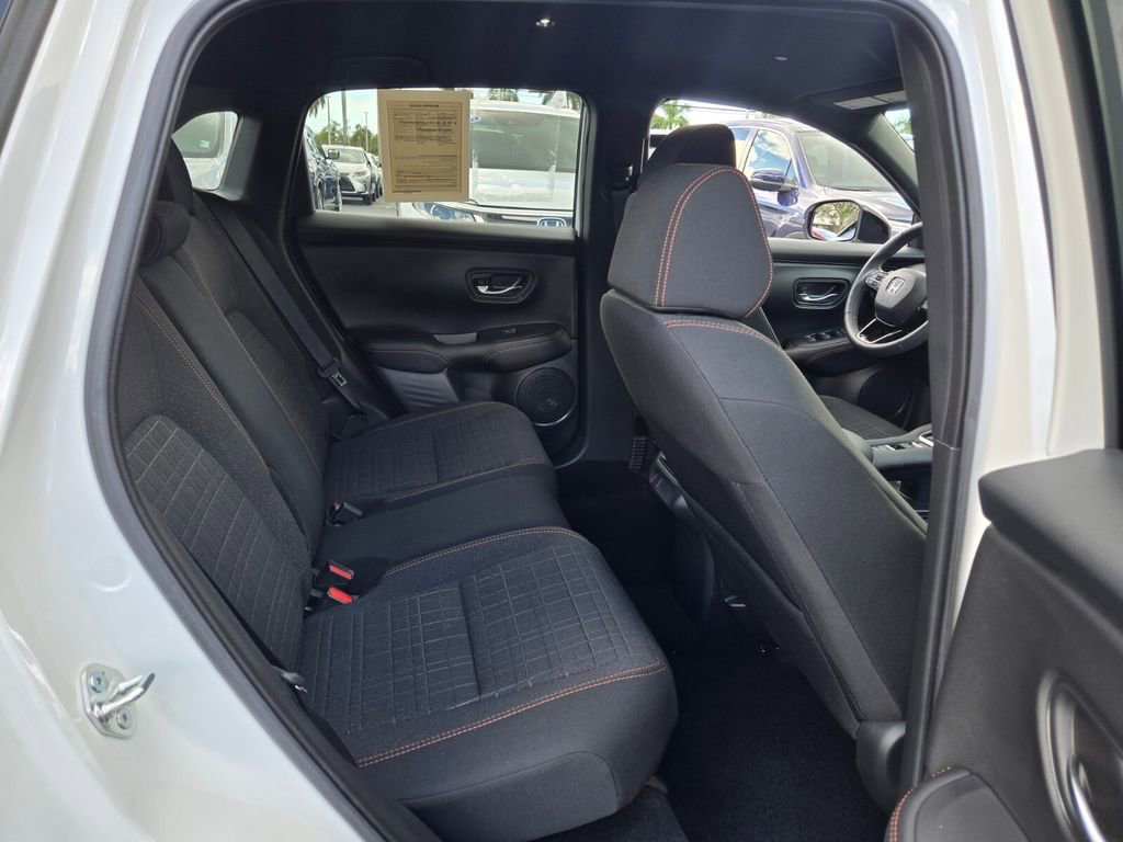 Used 2025 Honda HR-V Sport image 16