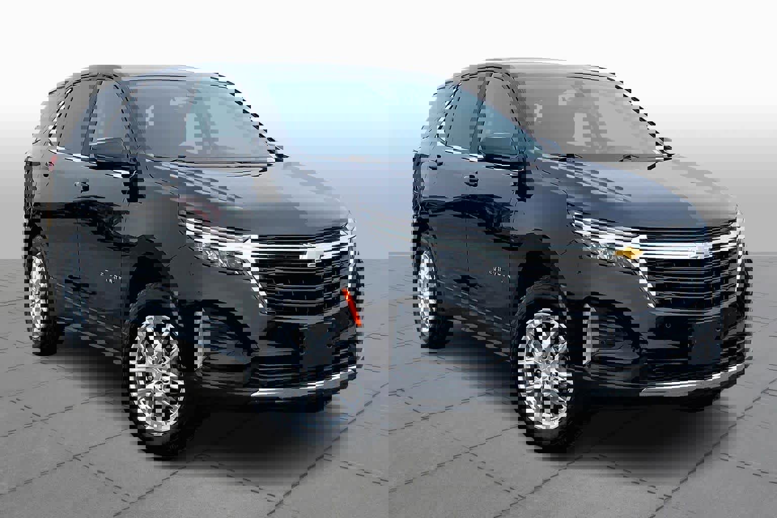 Used 2024 Chevrolet Equinox LT image 3