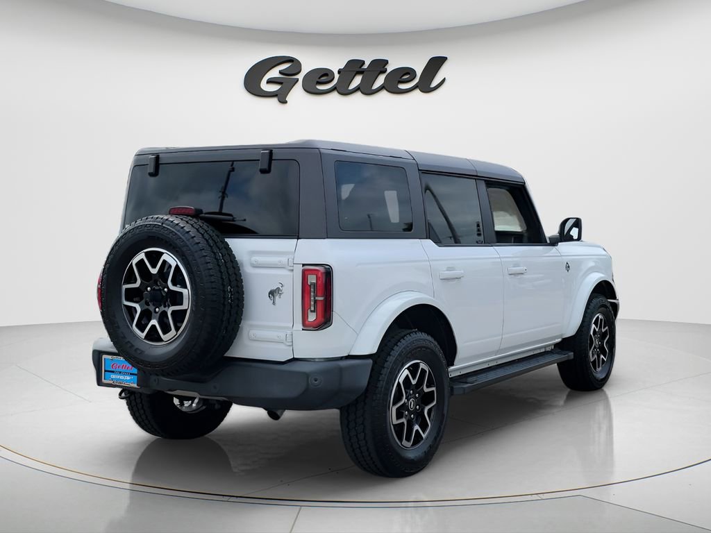 Used 2023 Ford Bronco Outer Banks image 4
