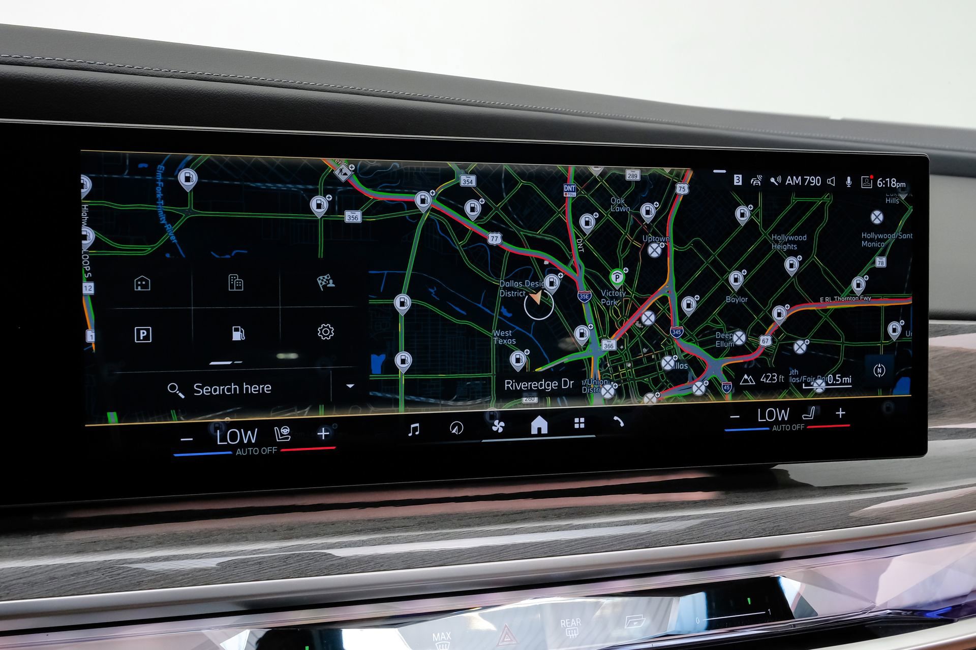Used 2023 BMW 740i image 26