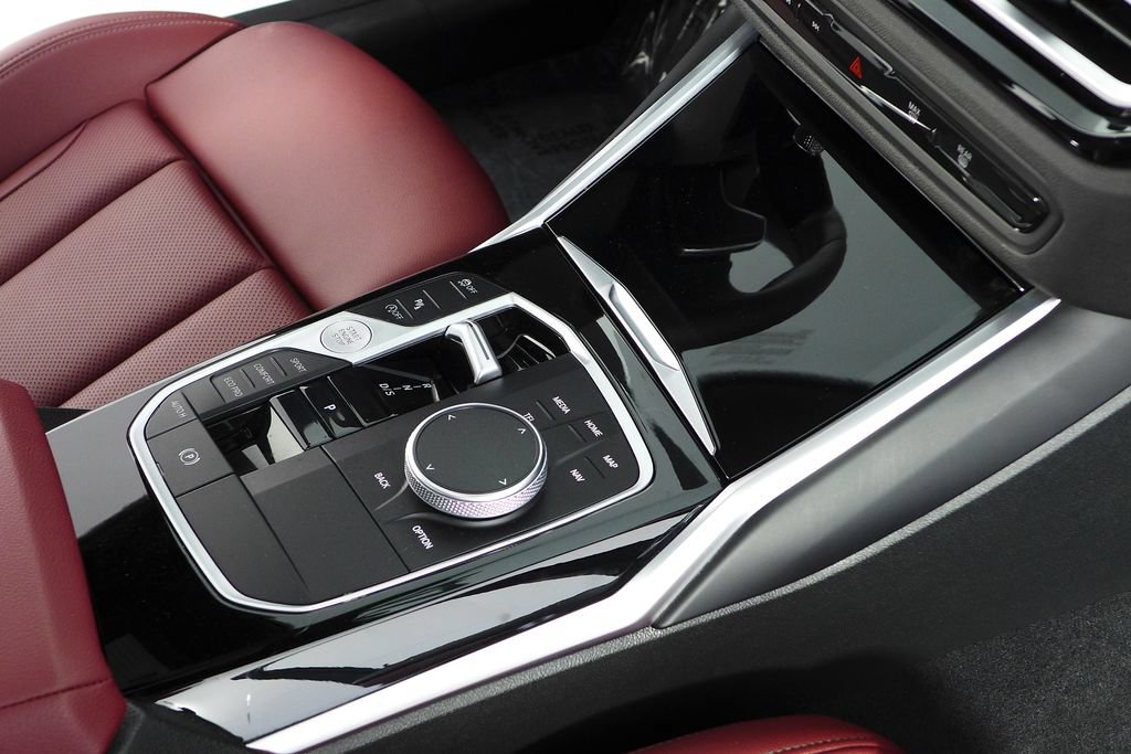 Certified 2024 BMW 330i Sedan w/ Convenience Package RWD image 15