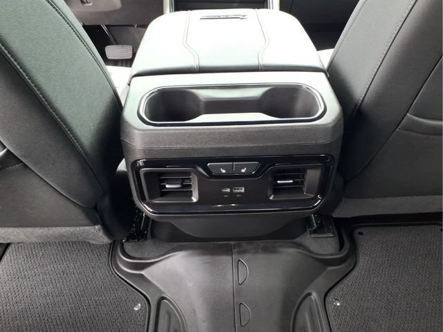 Used 2025 GMC Sierra 2500 AT4 AWD/4WD image 16
