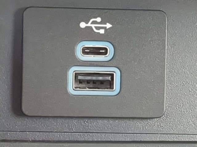 Used 2024 Ford Mustang GT Premium image 25