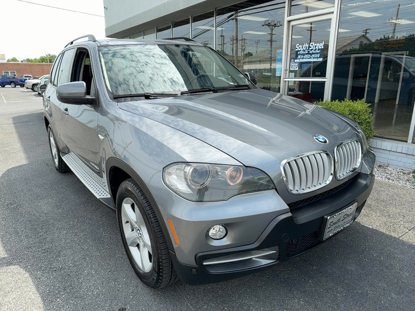 Used 2010 BMW X5 xDrive35d AWD/4WD image 2