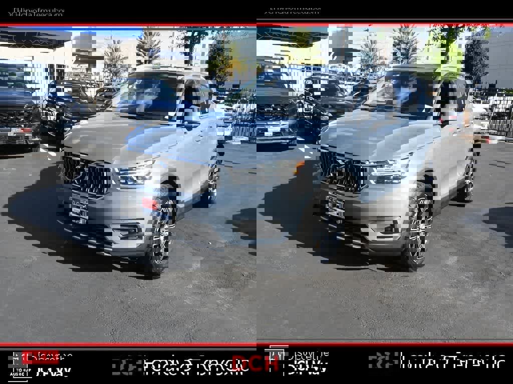 Used 2021 Volvo XC40 T4 Inscription