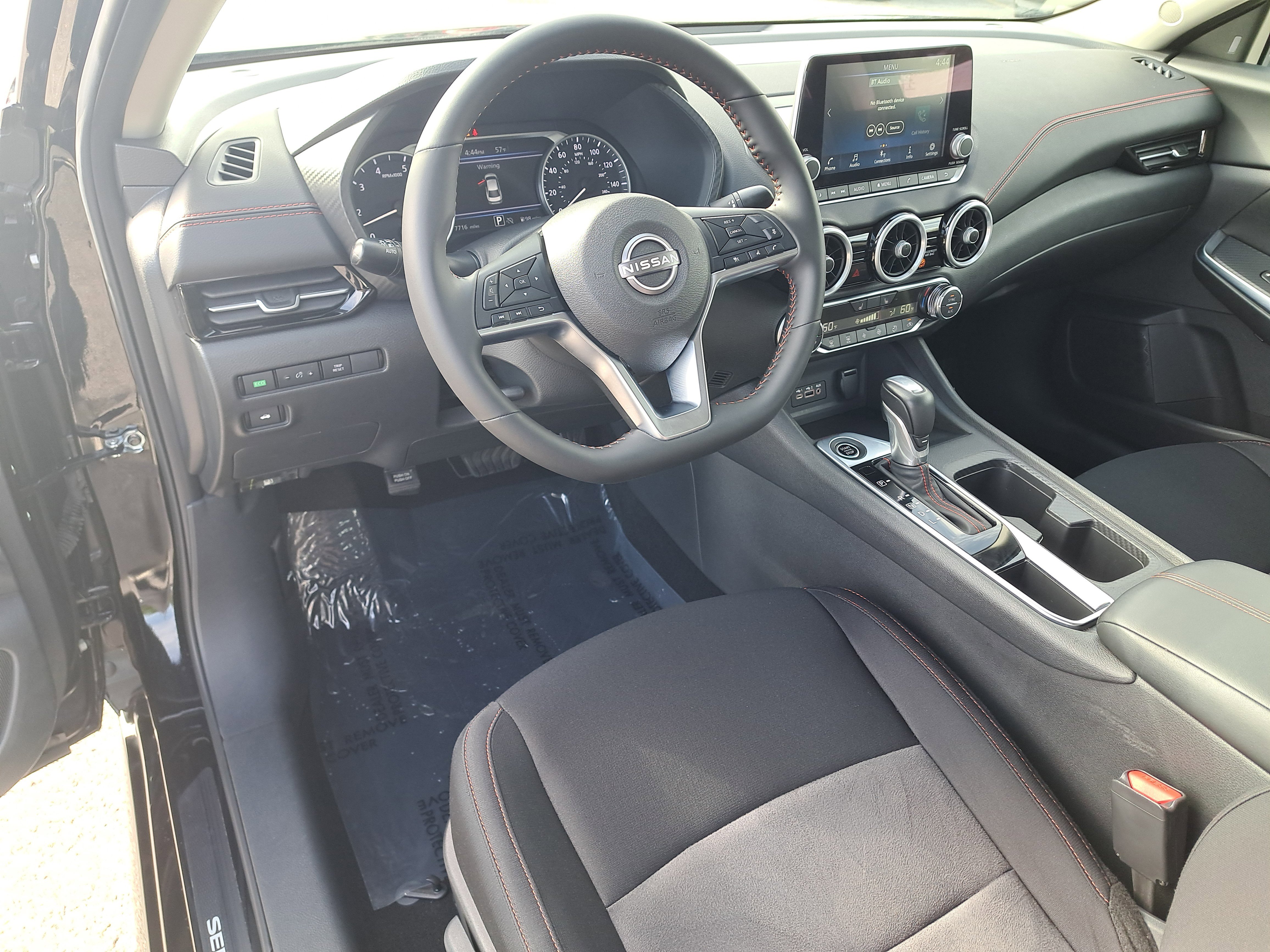 Certified 2025 Nissan Sentra SR FWD image 14