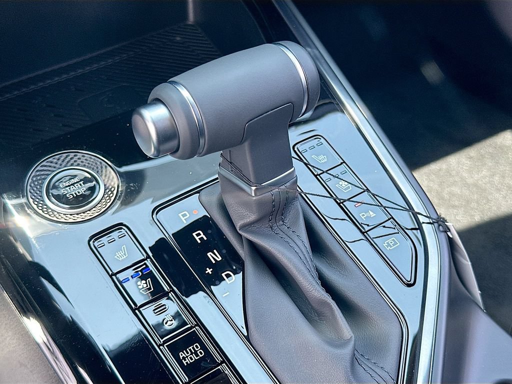 New 2026 Kia Niro SX Touring FWD image 17