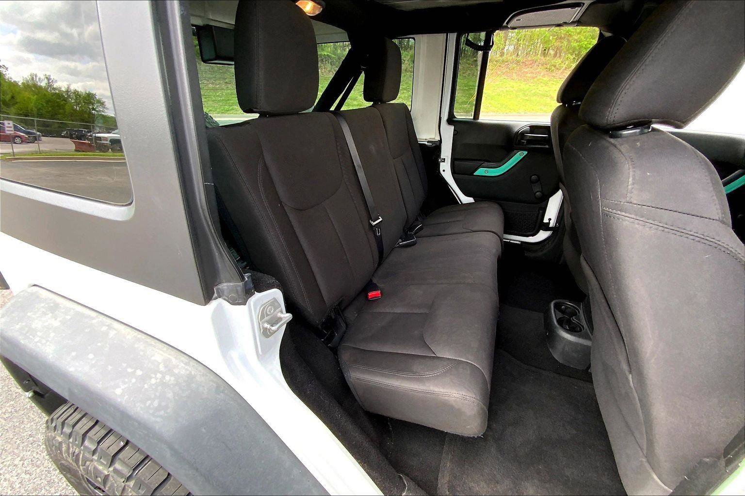 Used 2017 Jeep Wrangler Unlimited Sport w/ Connectivity Group image 20