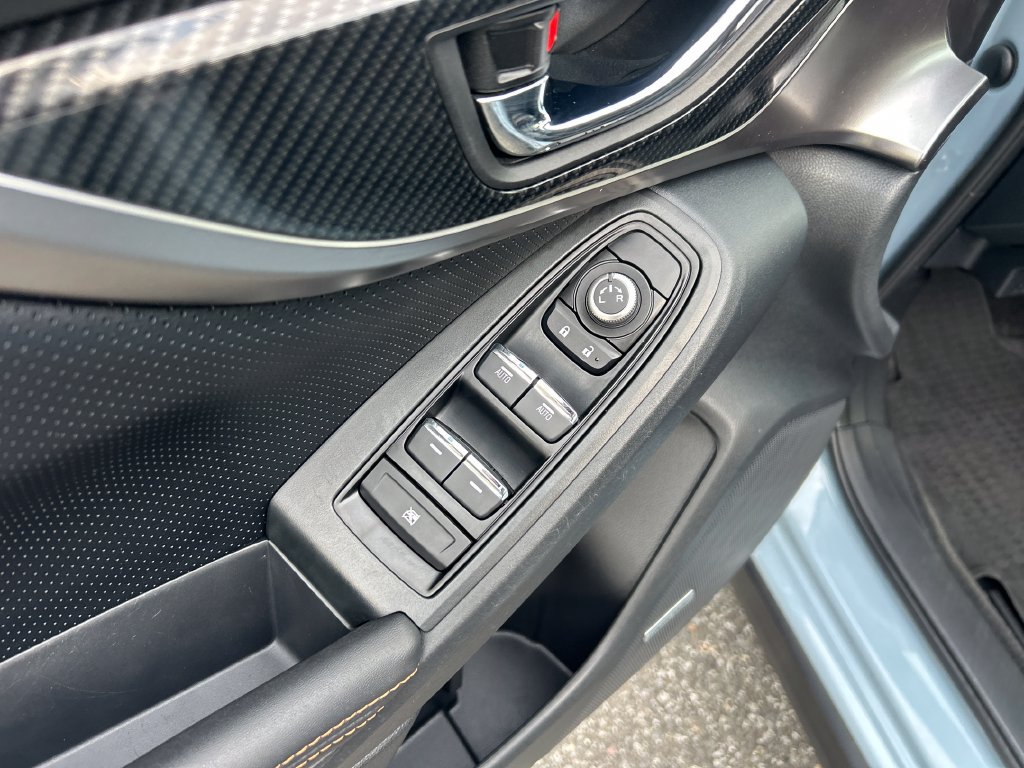 Used 2019 Subaru Crosstrek 2.0i Limited w/ Moonroof Package w/Navigation AWD/4WD image 12