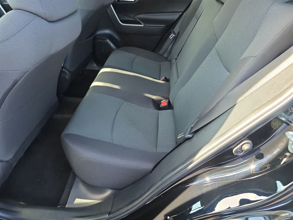 Used 2023 Toyota RAV4 XLE FWD image 18