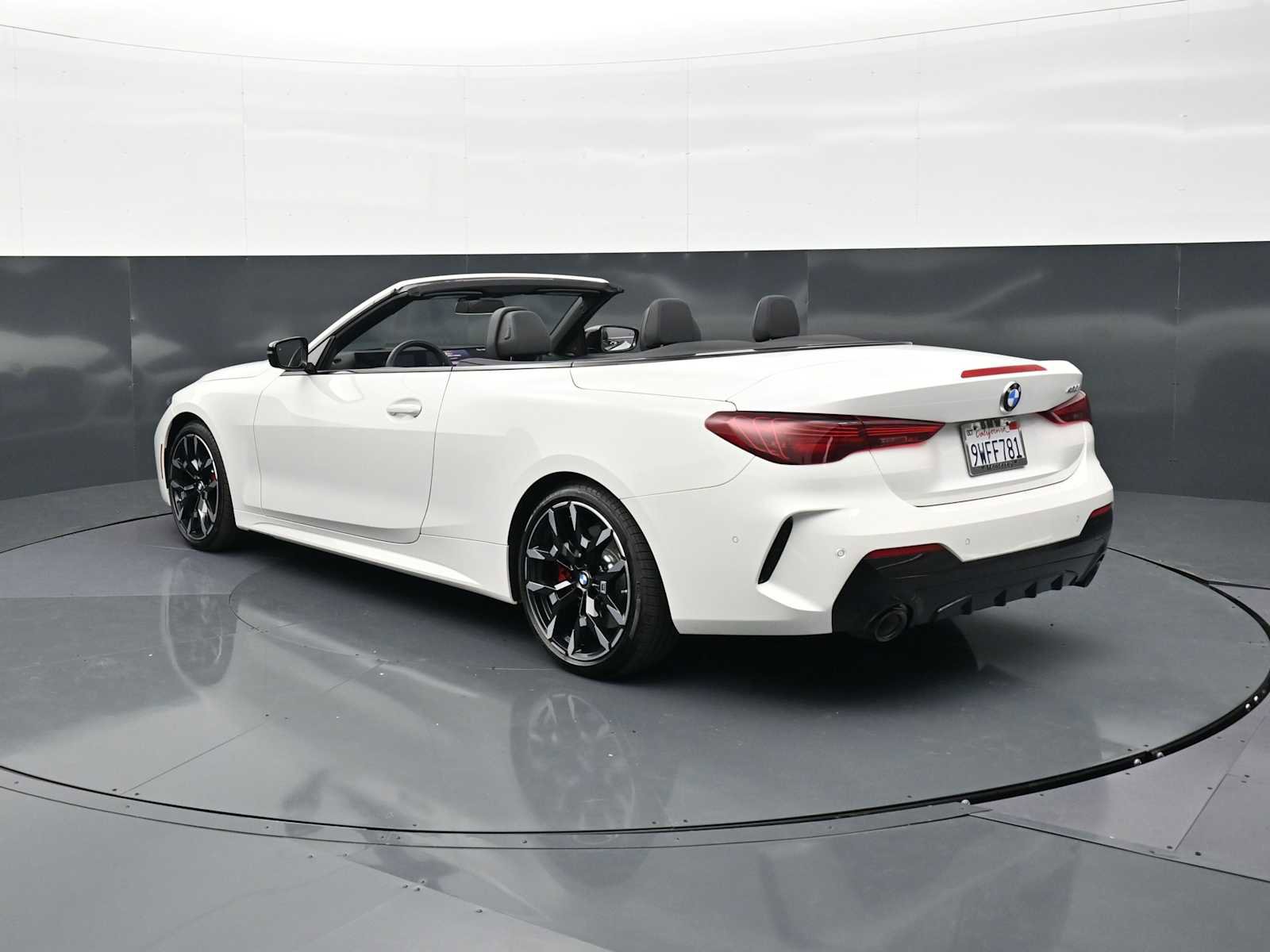 Used 2025 BMW 430i Convertible w/ M Sport Package RWD image 3