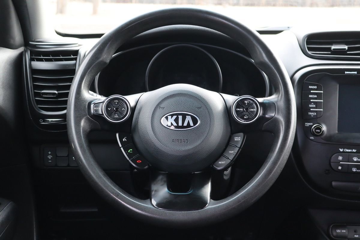 Used 2018 Kia Soul + FWD image 18