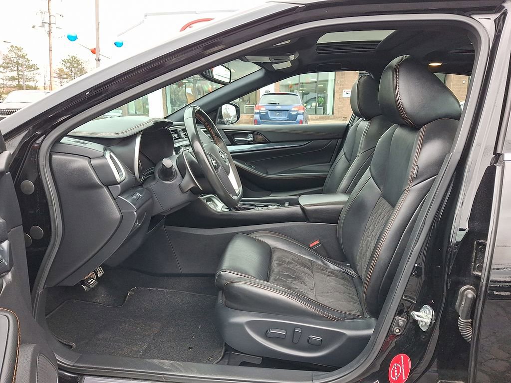 Used 2020 Nissan Maxima SR w/ Sport Mat Group image 3