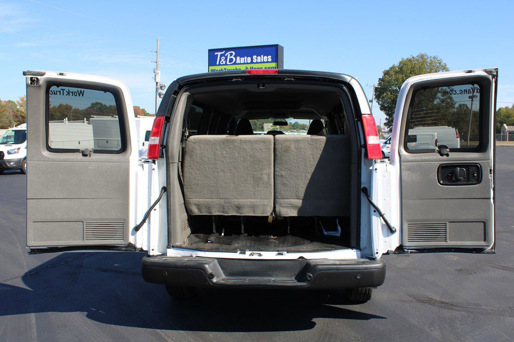 Used 2020 Chevrolet Express 3500 LS image 11