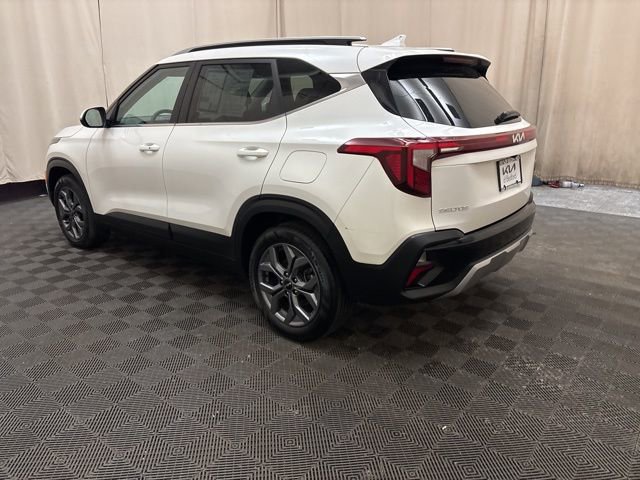 Certified 2024 Kia Seltos S image 7
