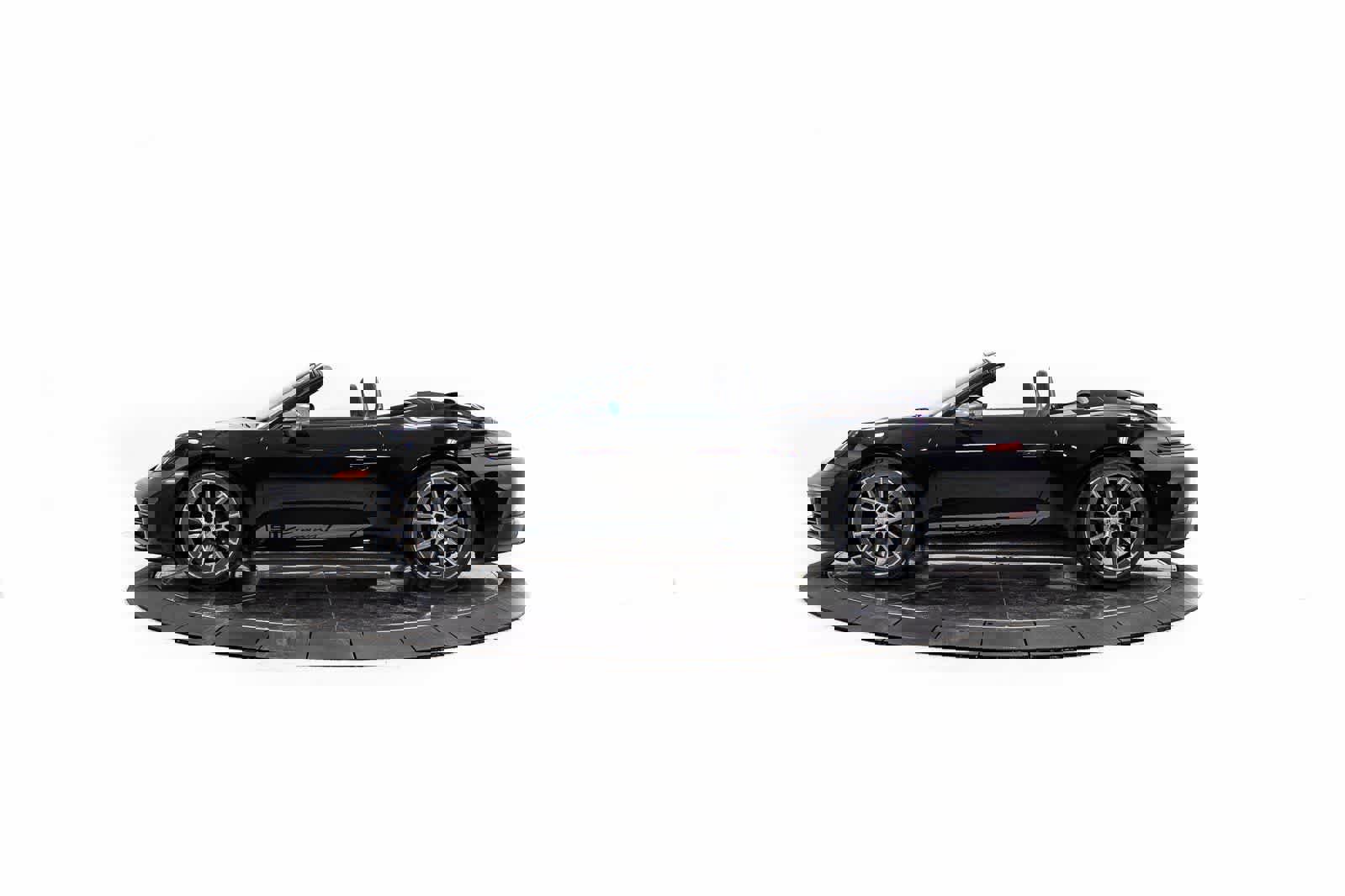 New 2026 Porsche 911 Carrera T image 2