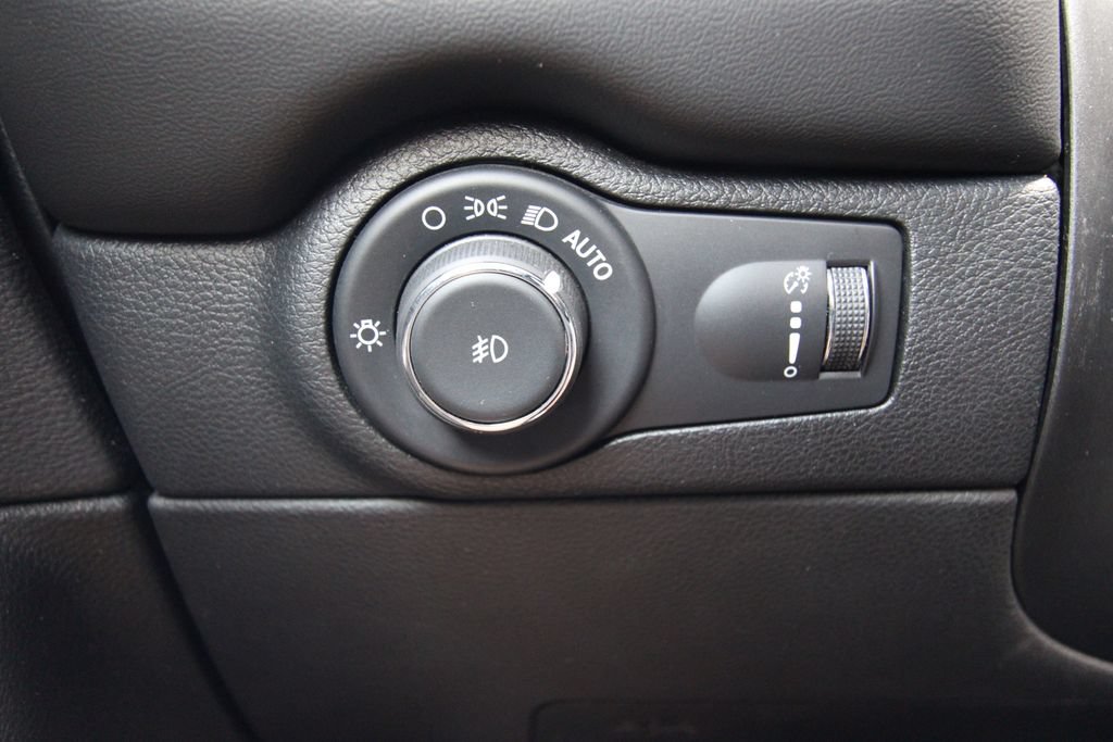 Used 2023 Dodge Durango GT AWD/4WD image 23