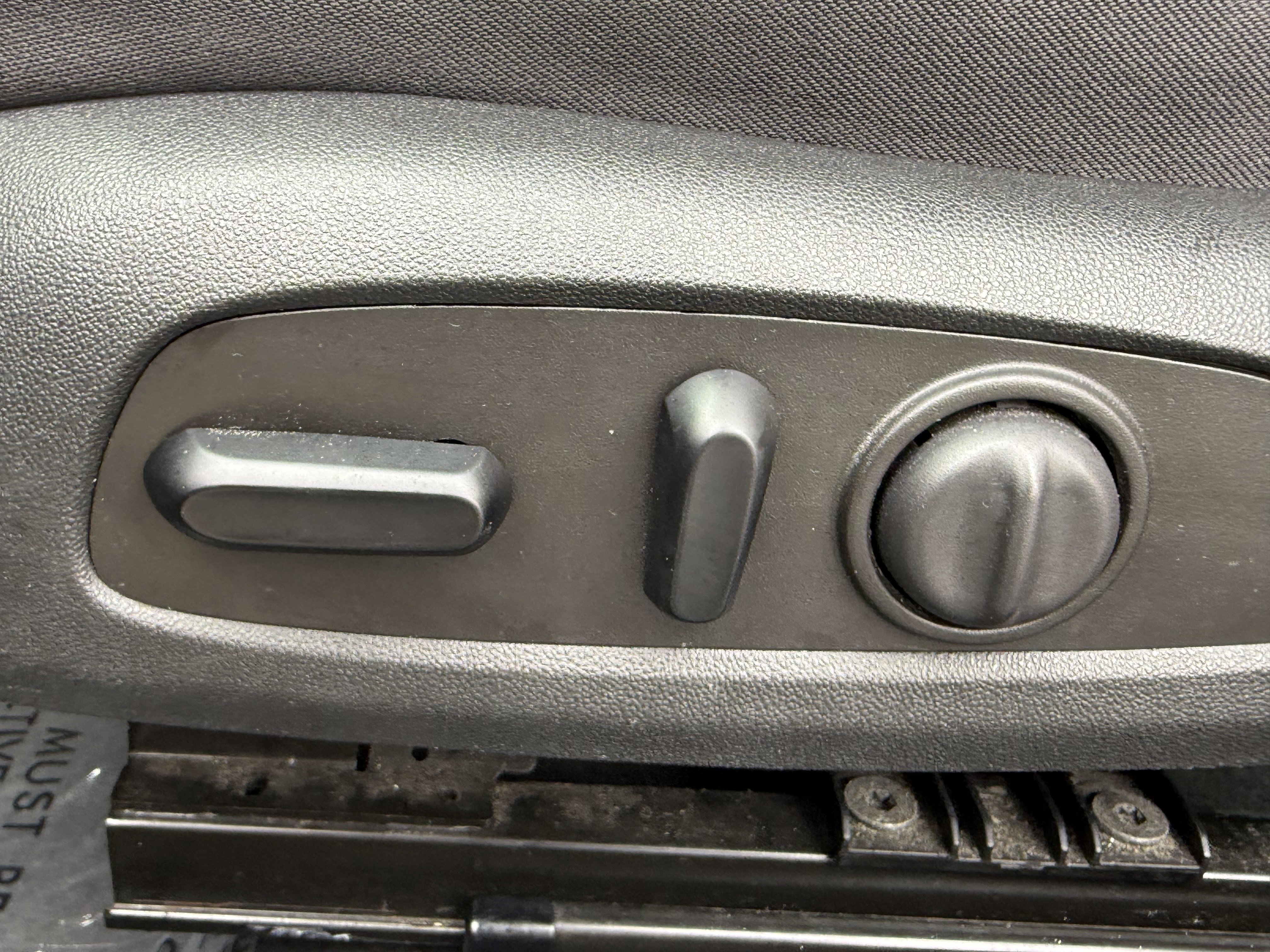 Used 2023 Chevrolet Malibu LT image 15