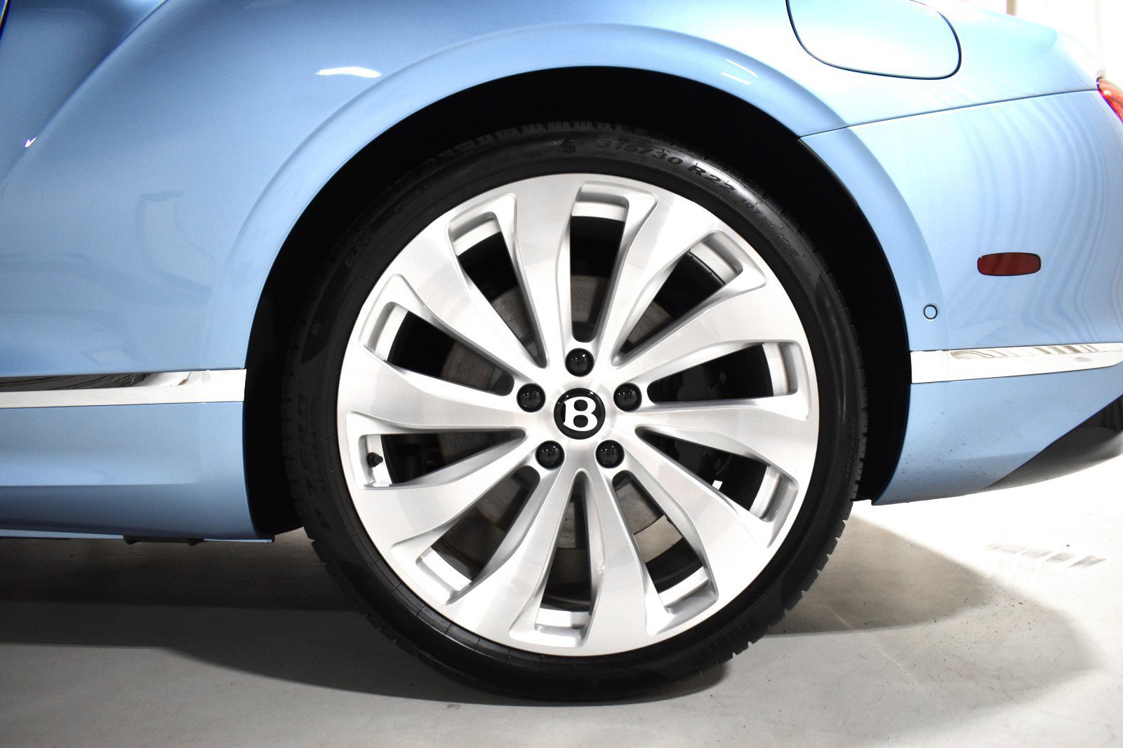 New 2026 Bentley Continental GT AWD/4WD image 17