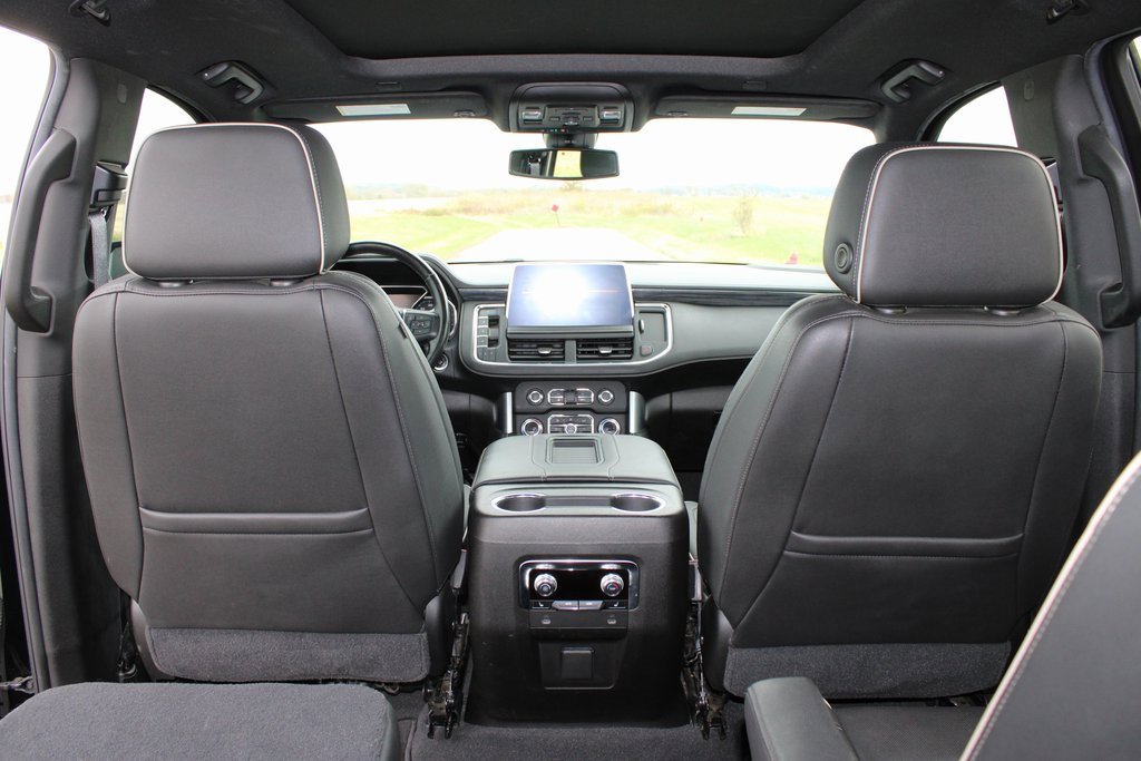 Used 2021 GMC Yukon SLT w/ SLT Premium Package image 33