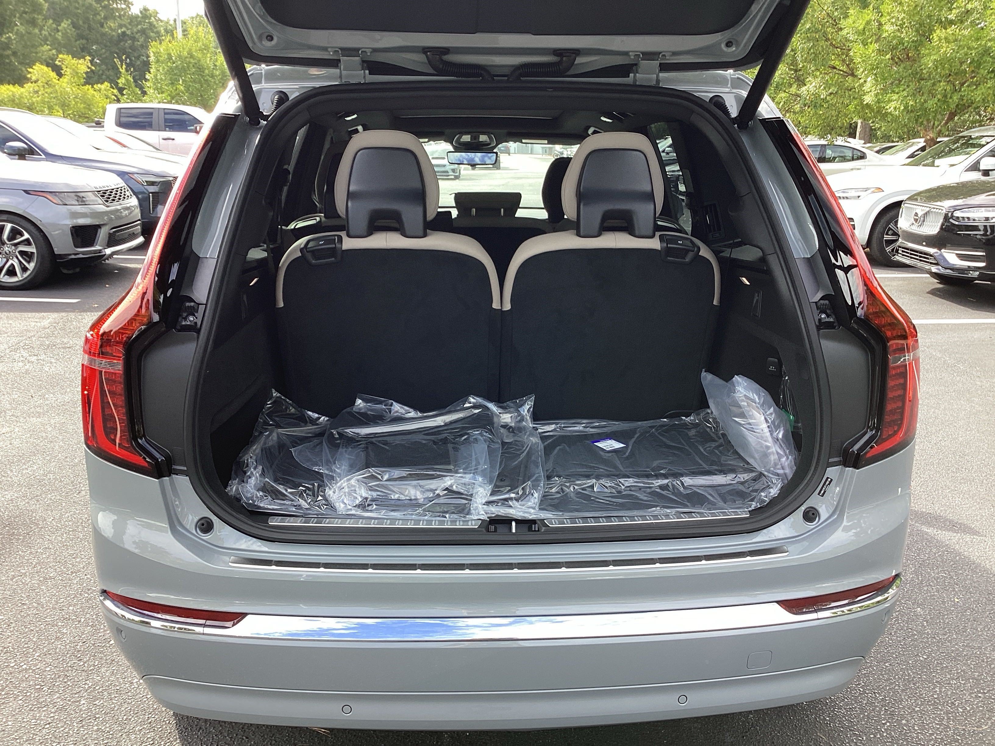 Certified 2026 Volvo XC90 B6 Plus w/ Protection Package Premier AWD/4WD image 24