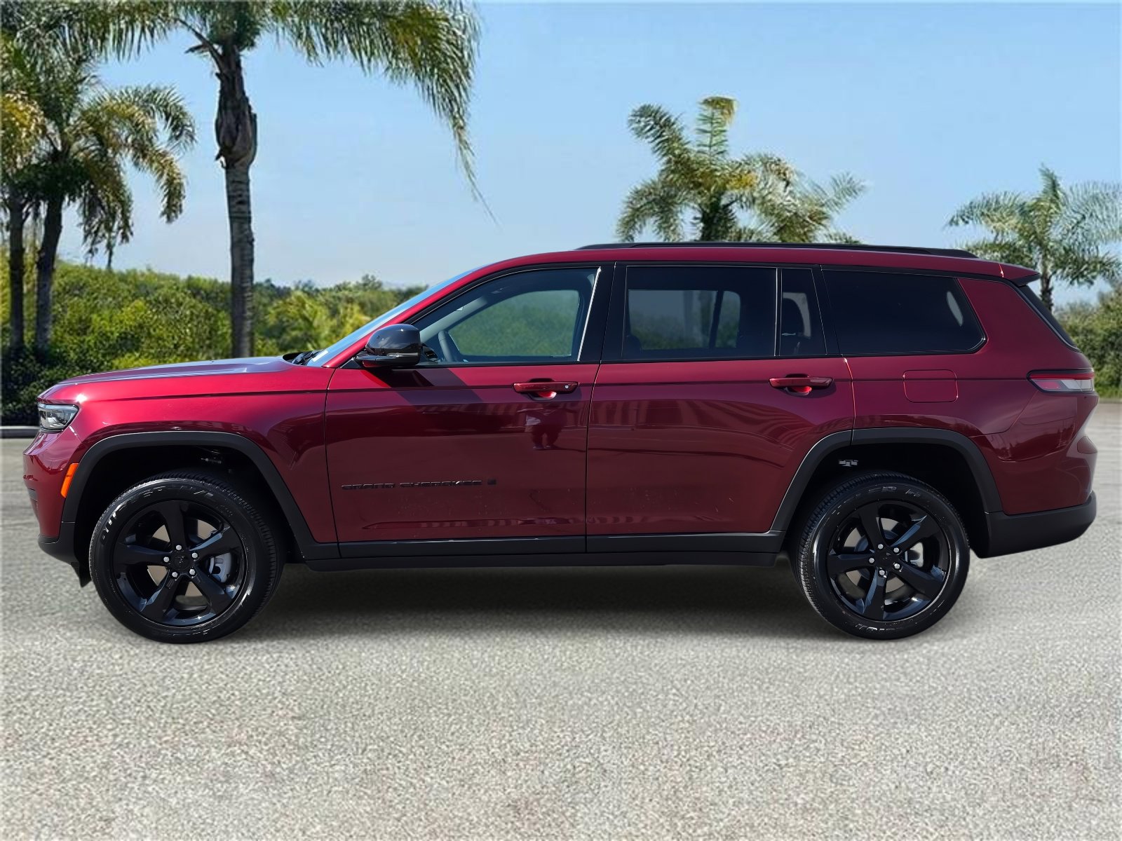 New 2025 Jeep Grand Cherokee L Altitude image 2