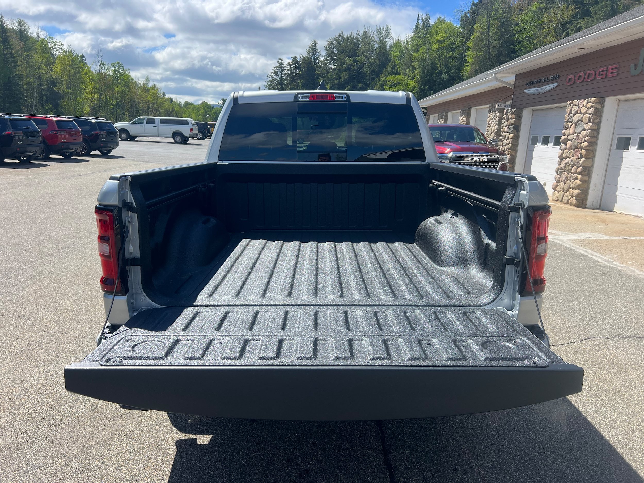 New 2026 RAM 1500 Express AWD/4WD image 20