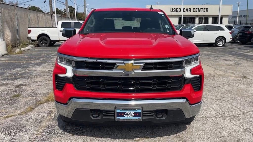 Used 2025 Chevrolet Silverado 1500 LT image 7