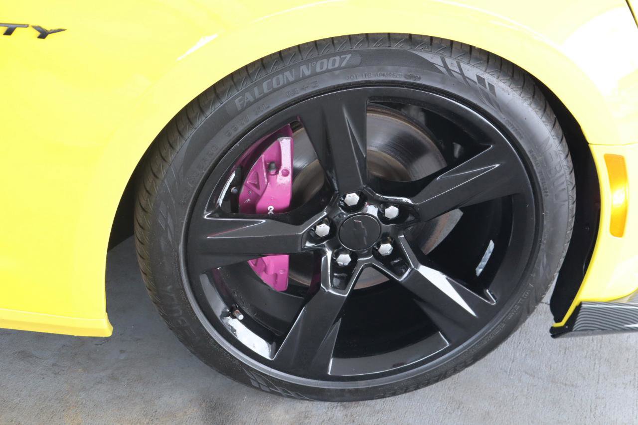 Used 2017 Chevrolet Camaro SS RWD image 35