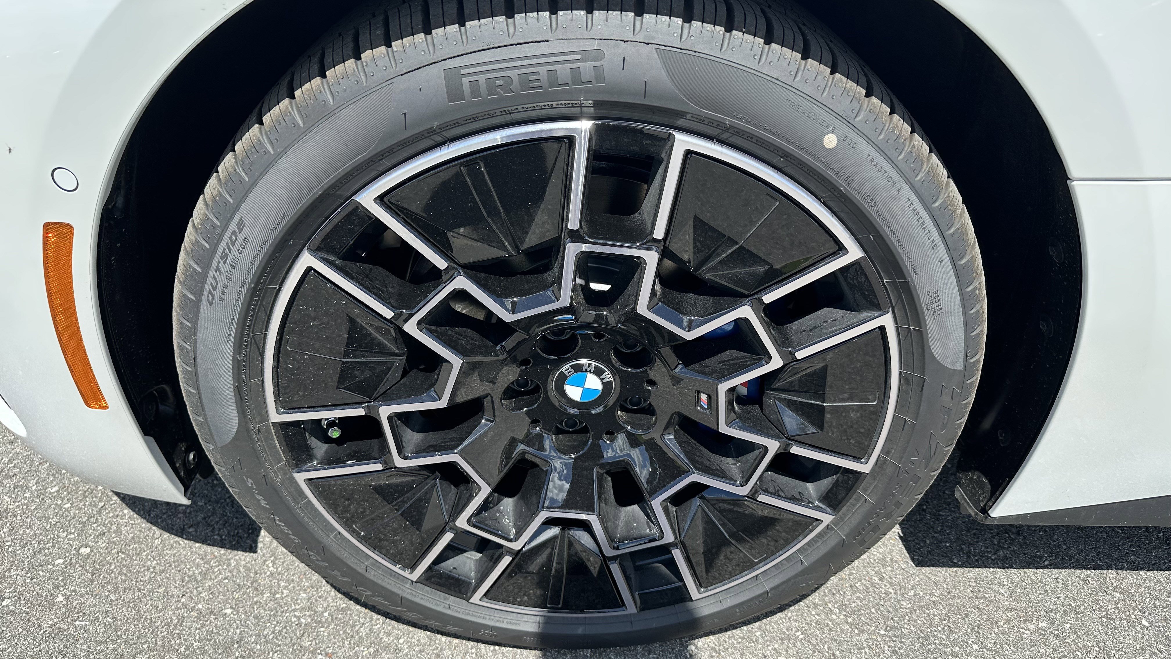 Used 2025 BMW i4 xDrive40i w/ M Sport Package AWD/4WD image 12