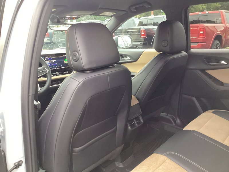 New 2027 Chevrolet Equinox ACTIV w/ Safety and Technology Package AWD/4WD image 19