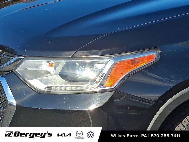 Used 2020 Chevrolet Traverse LT w/ LPO, Floor Liner Package image 11