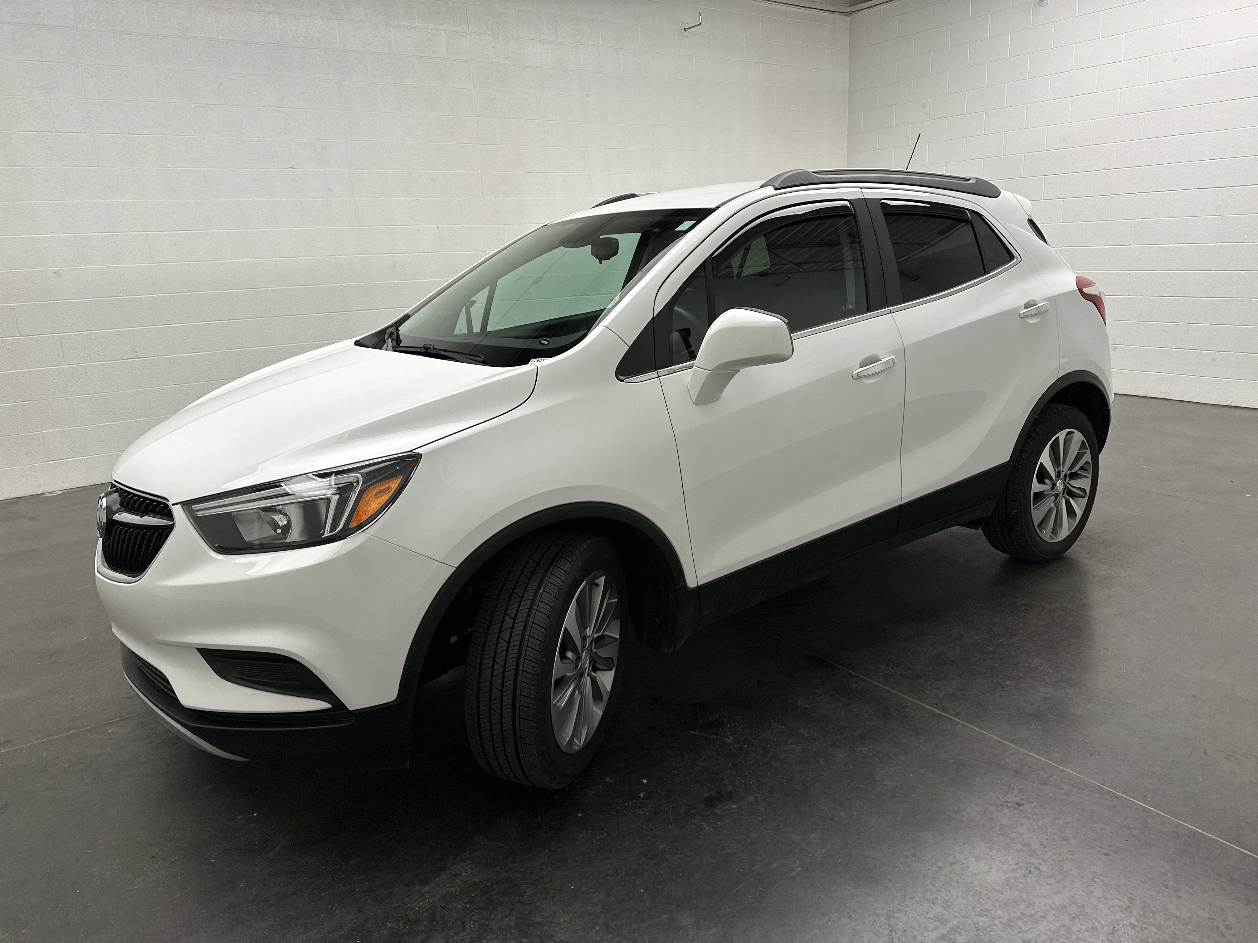 Used 2020 Buick Encore Preferred FWD image 4