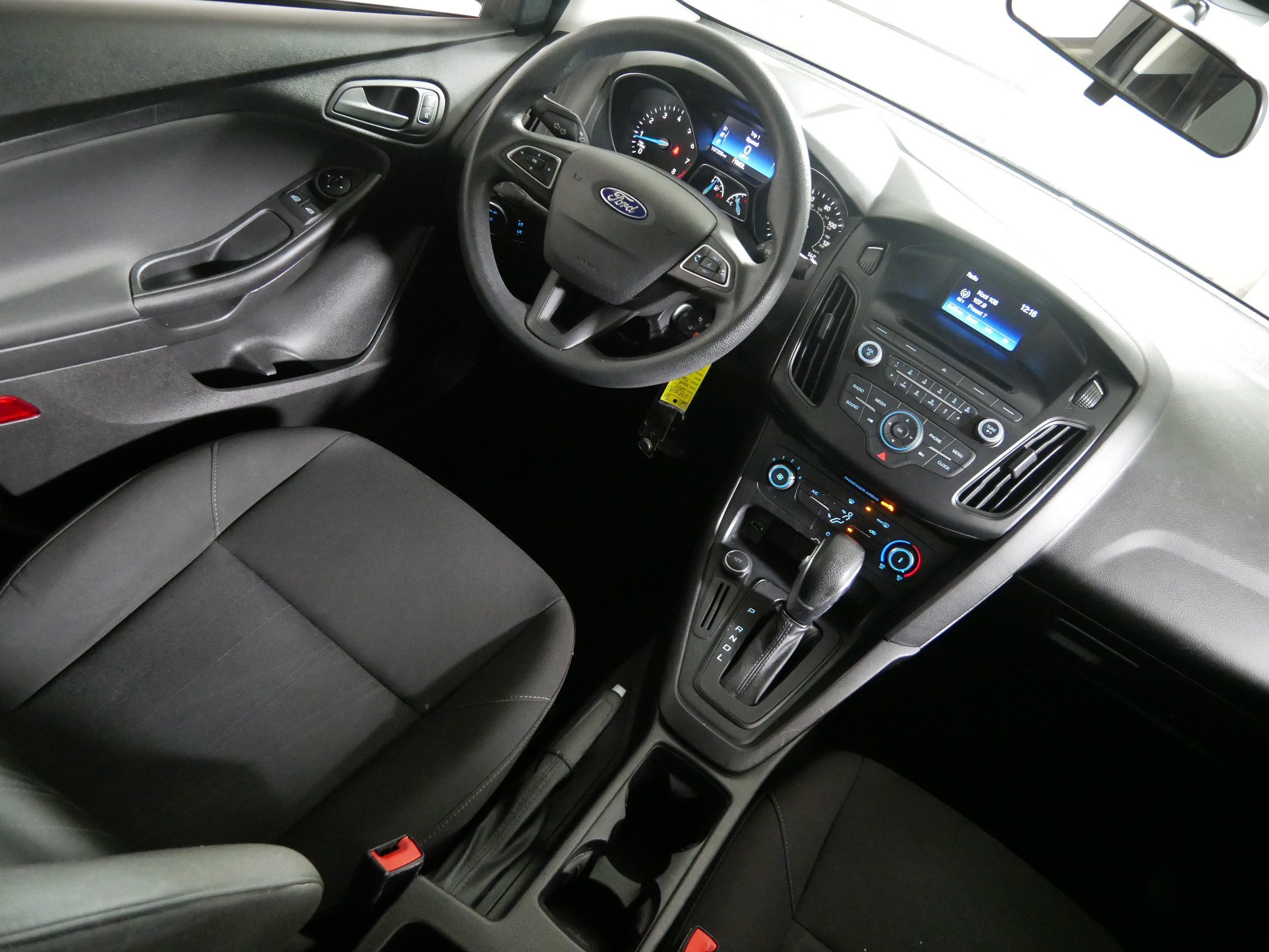 Used 2015 Ford Focus S FWD image 9