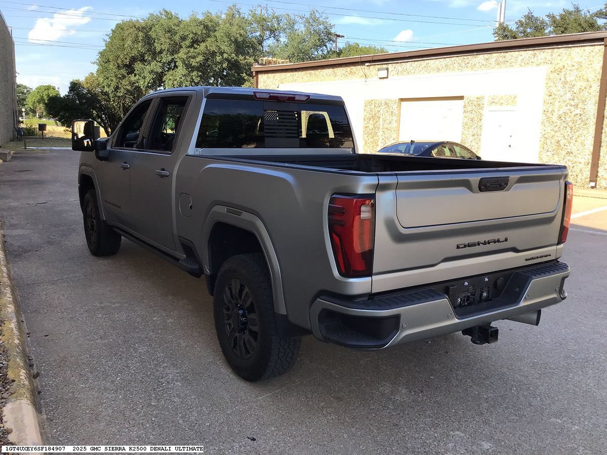 Used 2025 GMC Sierra 2500 Denali Ultimate AWD/4WD image 4