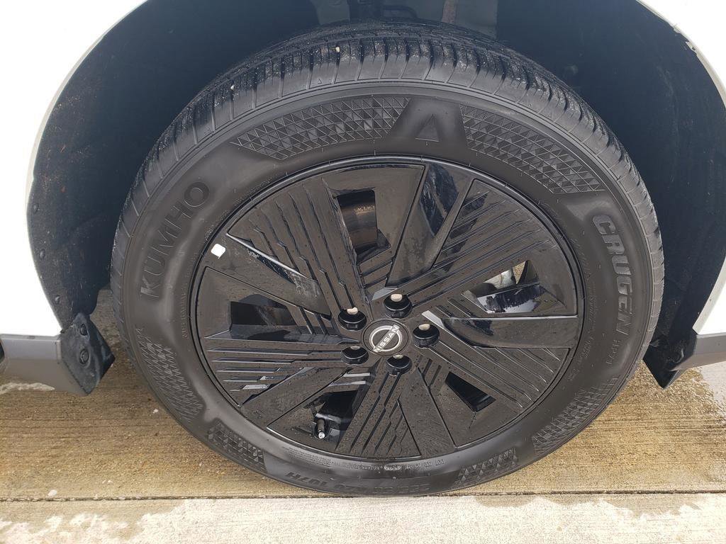 Certified 2025 Nissan Murano SV AWD/4WD image 46