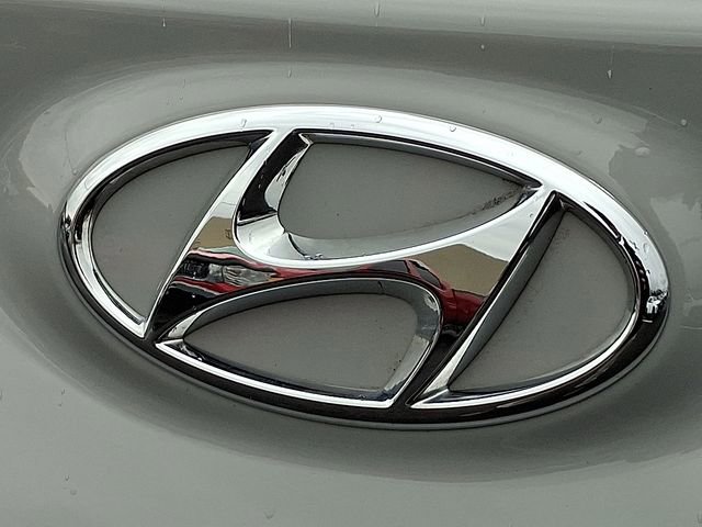 Used 2023 Hyundai Kona Limited w/ Cargo Package image 29