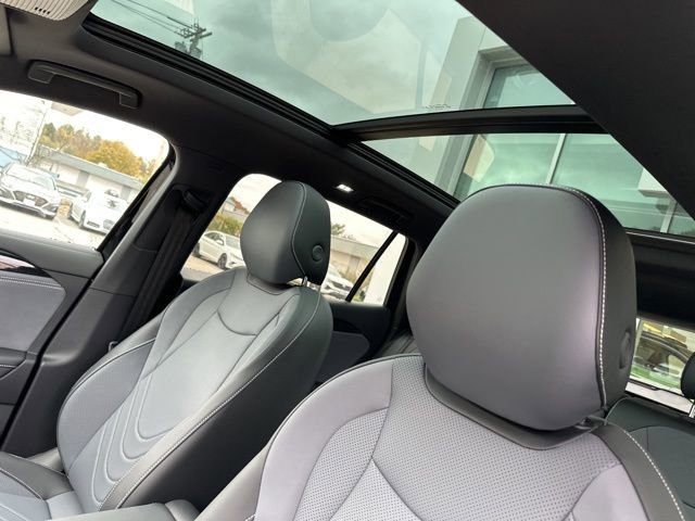 New 2026 Volkswagen Tiguan SE R-Line image 13