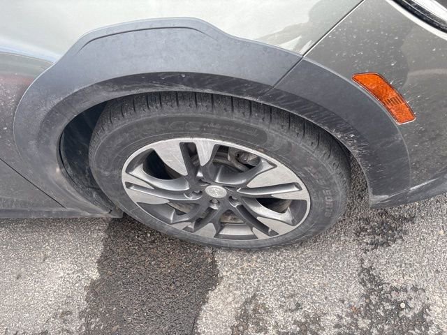 Used 2018 Buick Regal Essence w/ Driver Confidence Package #1 image 11