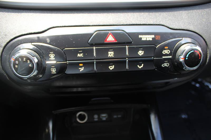 Used 2019 Kia Sorento L FWD image 16
