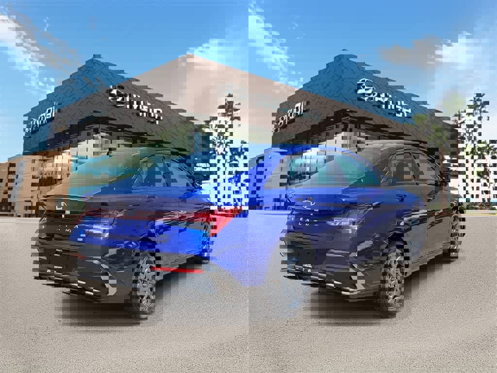 New 2025 Hyundai Elantra Blue image 3