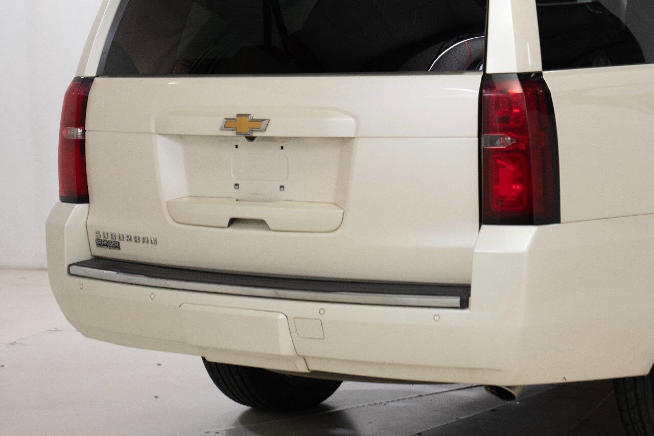Used 2015 Chevrolet Suburban LTZ image 15