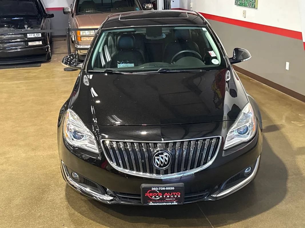 Used 2017 Buick Regal Sport Touring FWD image 7
