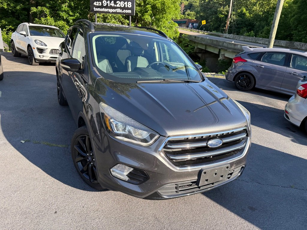 Used 2017 Ford Escape Titanium image 21